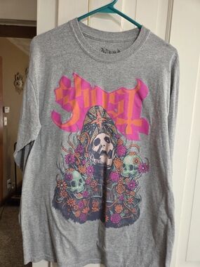 Ghost Graphic  Long Sleeve Tee - Gray with Pink Accents